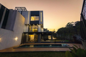 Aviran Villa 5BHK - Jacuzzi House